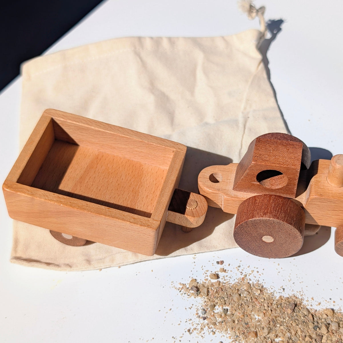 Kienvy Wooden Construction Vehicle - Mini Tractor